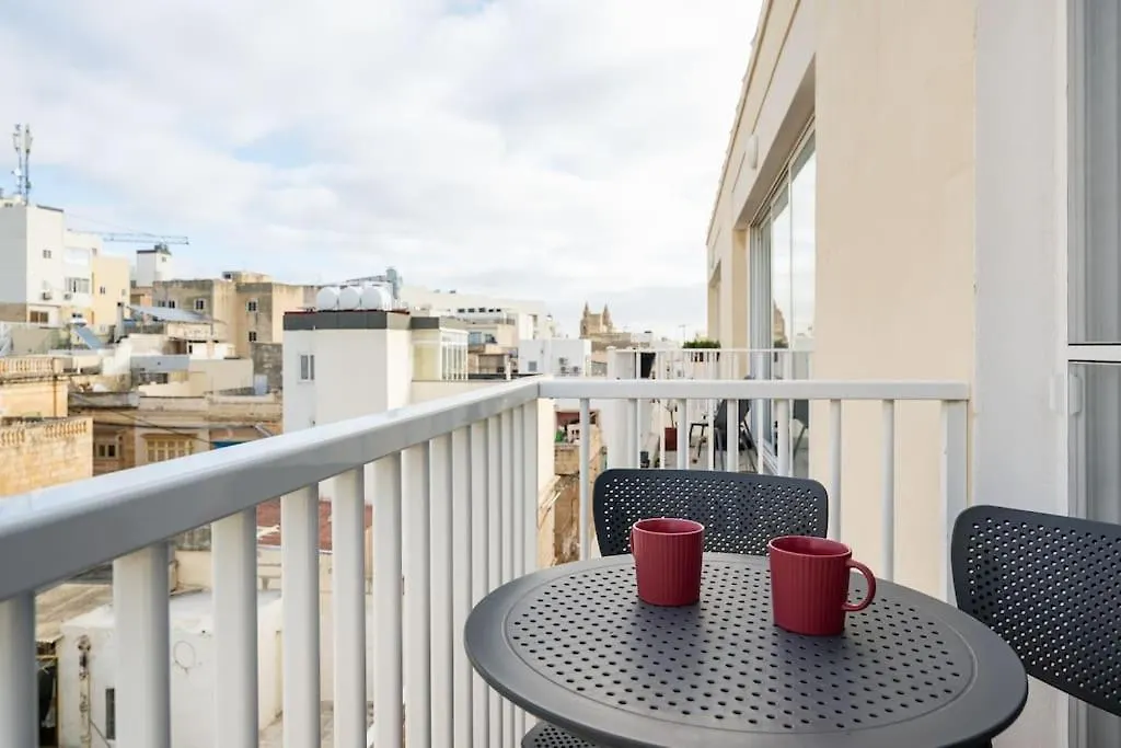 Stay-Sliema Centrally Located Retro One Bedroom Malta