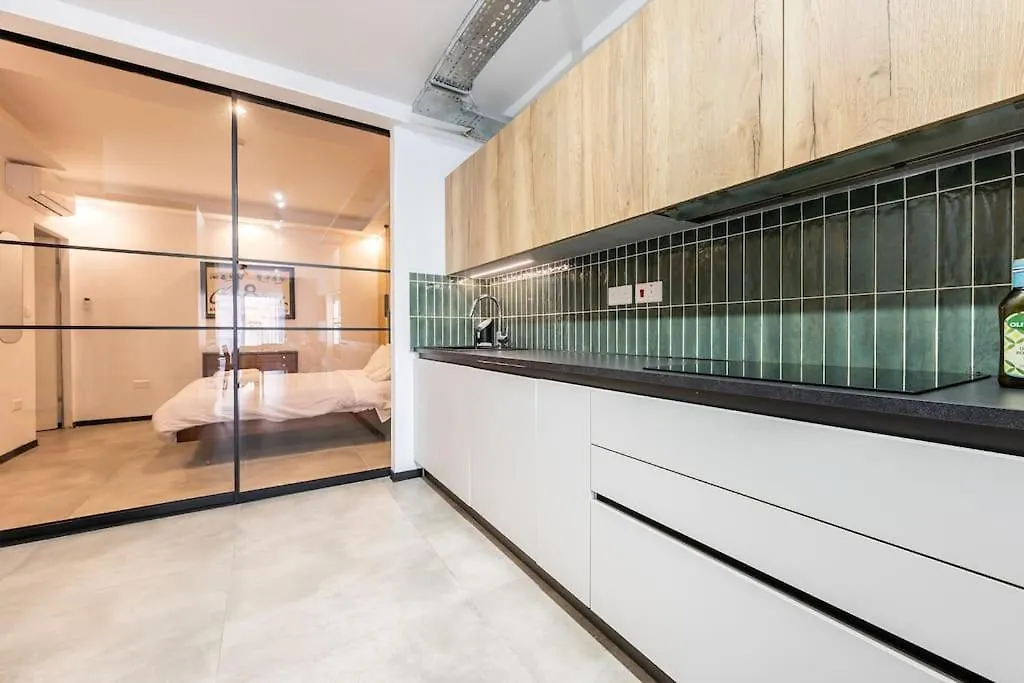 Stay-Sliema Centrally Located Retro One Bedroom Appartement Sliema