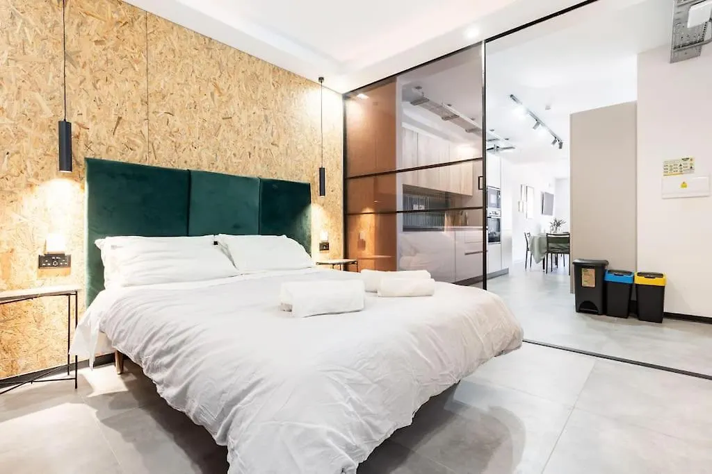 Stay-Sliema Centrally Located Retro One Bedroom
